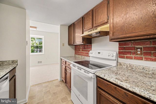7718 TREVINO LN, Falls Church, VA 22043