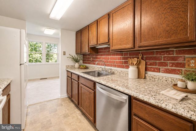 7718 TREVINO LN, Falls Church, VA 22043