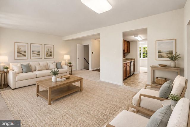 7718 TREVINO LN, Falls Church, VA 22043