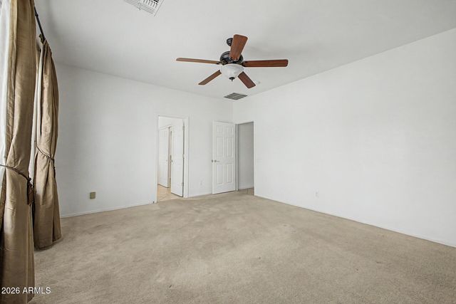 896 E LA COSTA Place, Chandler, AZ 85249