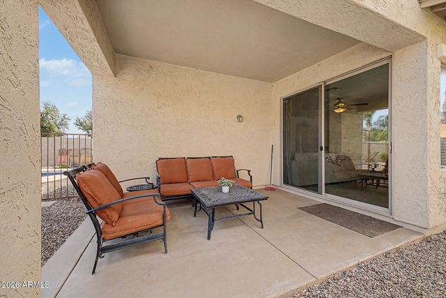 896 E LA COSTA Place, Chandler, AZ 85249
