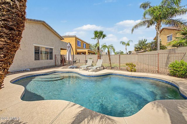 896 E LA COSTA Place, Chandler, AZ 85249