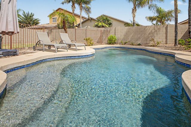 896 E LA COSTA Place, Chandler, AZ 85249