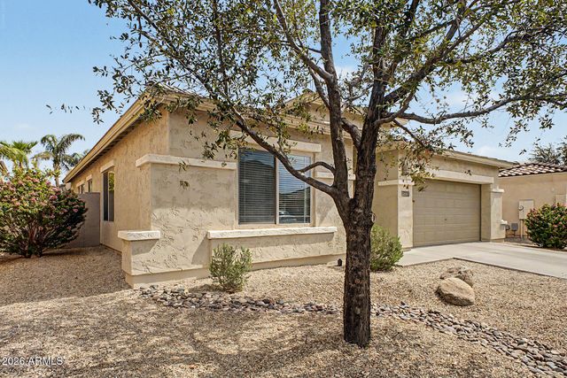 896 E LA COSTA Place, Chandler, AZ 85249