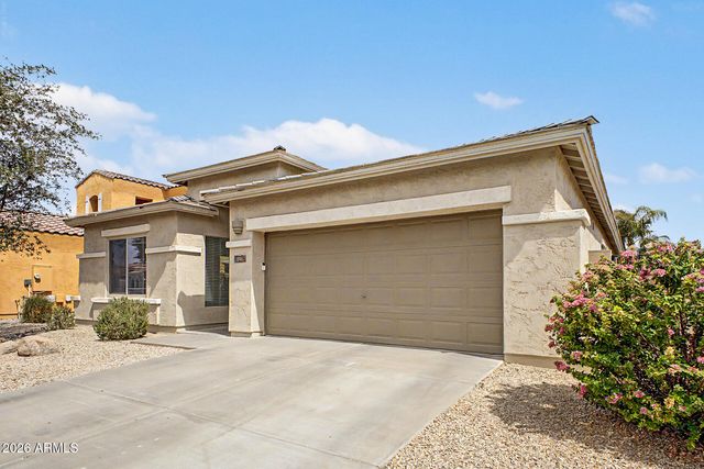 896 E LA COSTA Place, Chandler, AZ 85249