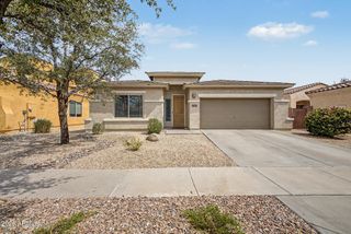896 E LA COSTA Place, Chandler, AZ 85249