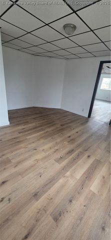 121 4th Avenue, St Albans, WV 25177