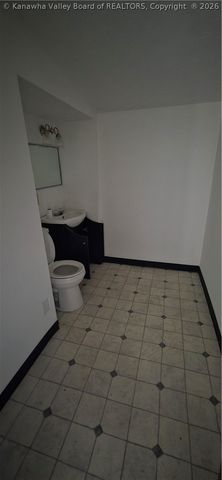 121 4th Avenue, St Albans, WV 25177