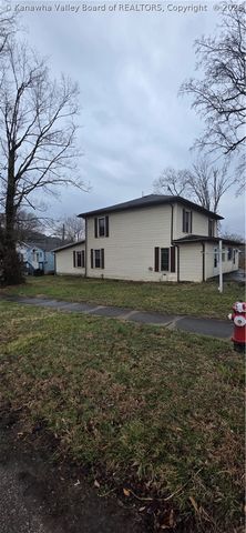121 4th Avenue, St Albans, WV 25177