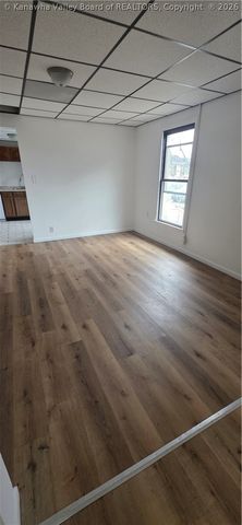 121 4th Avenue, St Albans, WV 25177