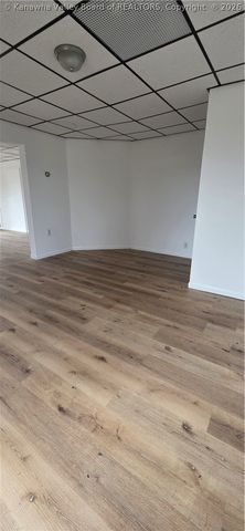 121 4th Avenue, St Albans, WV 25177