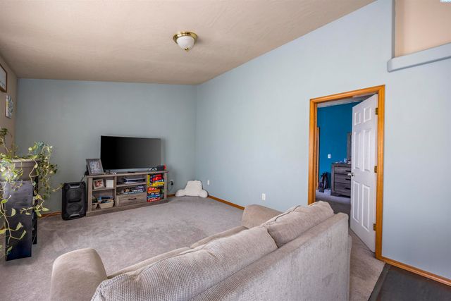 8608 Heathrow Ct, Pasco, WA 99301