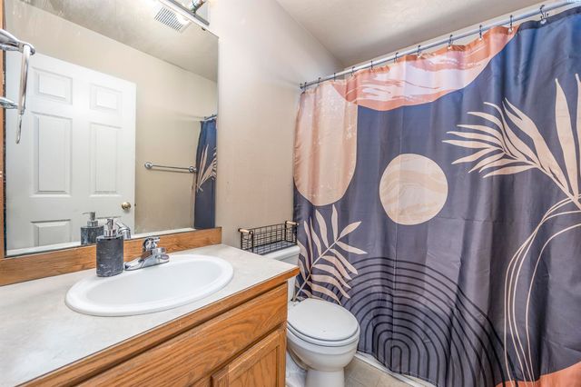 8608 Heathrow Ct, Pasco, WA 99301