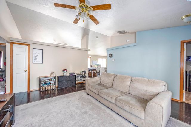 8608 Heathrow Ct, Pasco, WA 99301