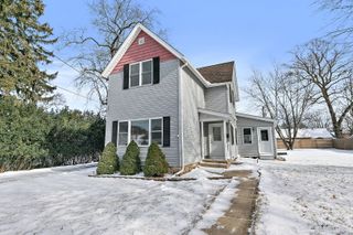 227 2nd Street, Crystal Lake, IL 60014