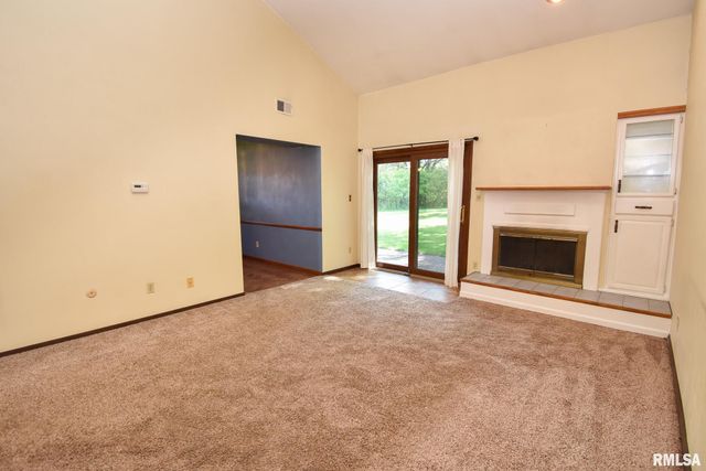 5818 N OLD HICKORY Lane, Peoria, IL 61615