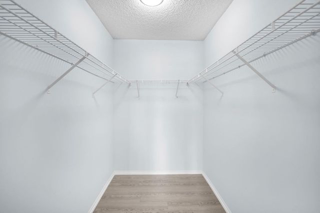 6881 NW 173rd Drive J-204, Hialeah, FL 33015