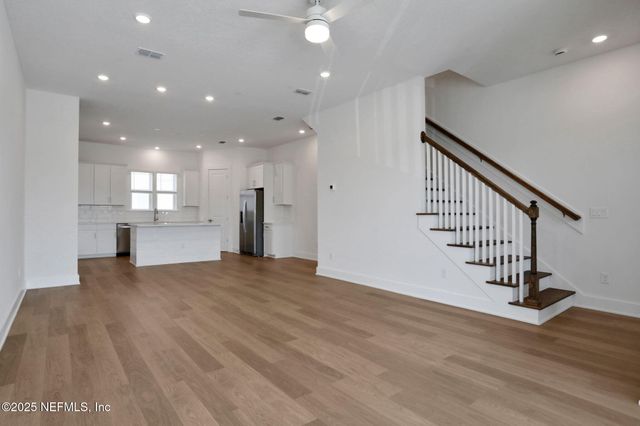 1074 2ND Avenue N, Jacksonville Beach, FL 32250