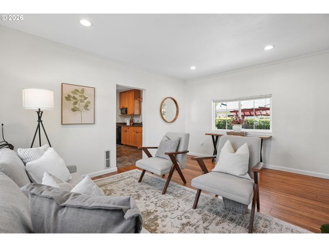1920 14TH St, Oregon City, OR 97045