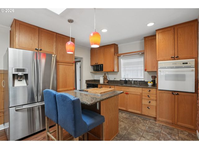 1920 14TH St, Oregon City, OR 97045