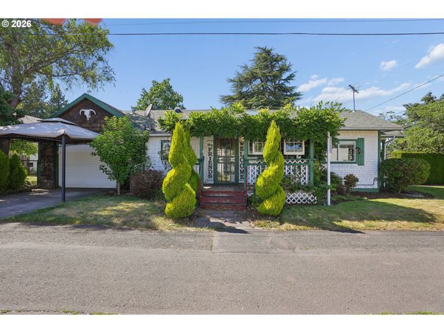 1920 14TH St, Oregon City, OR 97045