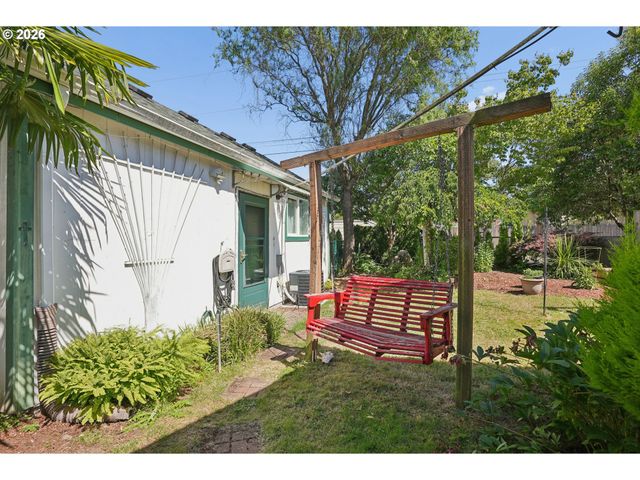 1920 14TH St, Oregon City, OR 97045