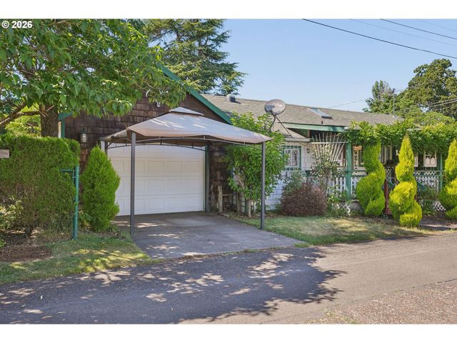 1920 14TH St, Oregon City, OR 97045