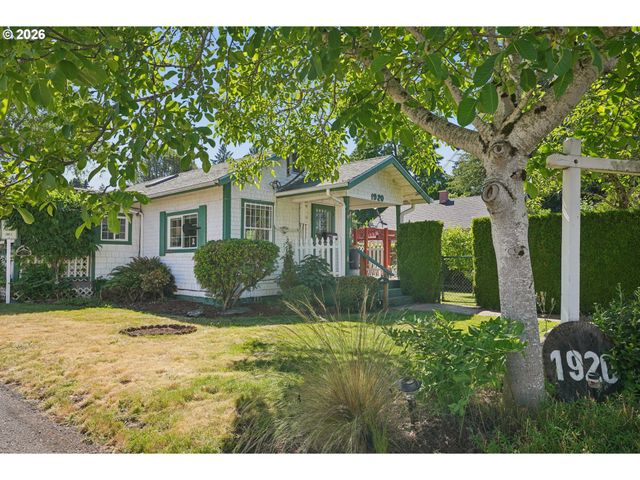 1920 14TH St, Oregon City, OR 97045