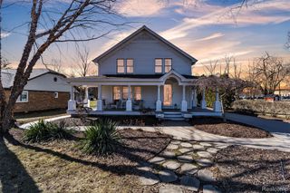 21109 Gill Road, Farmington, MI 48335