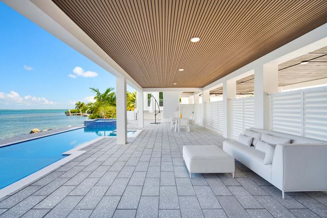 E 1041 Buttonwood Drive, Sugarloaf Key, FL 33042