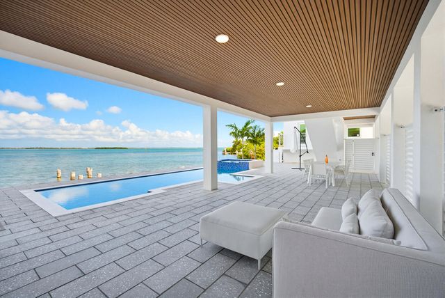 E 1041 Buttonwood Drive, Sugarloaf Key, FL 33042