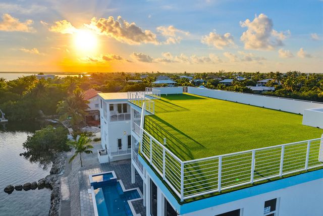 E 1041 Buttonwood Drive, Sugarloaf Key, FL 33042