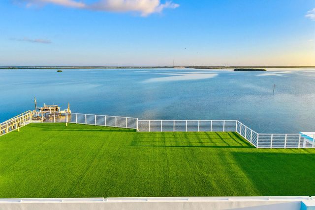 E 1041 Buttonwood Drive, Sugarloaf Key, FL 33042