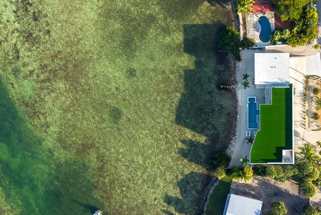 E 1041 Buttonwood Drive, Sugarloaf Key, FL 33042