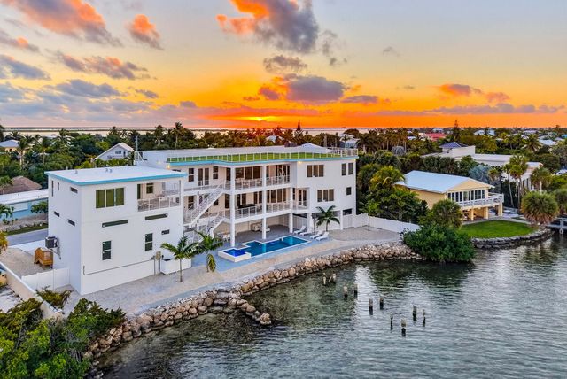 E 1041 Buttonwood Drive, Sugarloaf Key, FL 33042