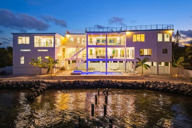 E 1041 Buttonwood Drive, Sugarloaf Key, FL 33042