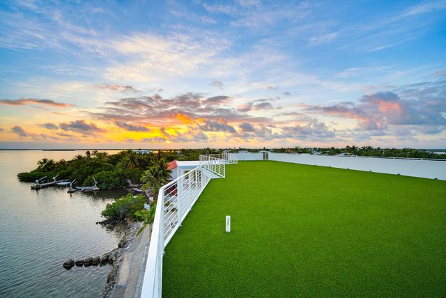 E 1041 Buttonwood Drive, Sugarloaf Key, FL 33042