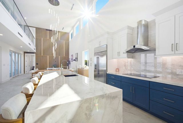 E 1041 Buttonwood Drive, Sugarloaf Key, FL 33042