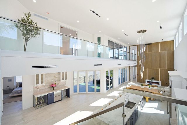 E 1041 Buttonwood Drive, Sugarloaf Key, FL 33042