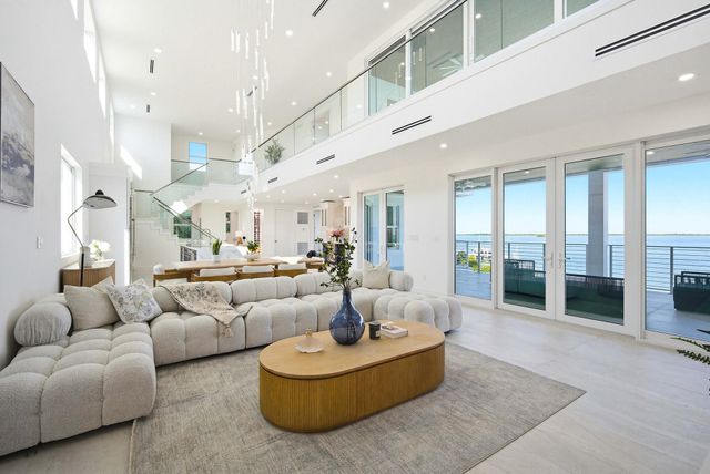 E 1041 Buttonwood Drive, Sugarloaf Key, FL 33042