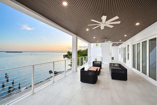 E 1041 Buttonwood Drive, Sugarloaf Key, FL 33042