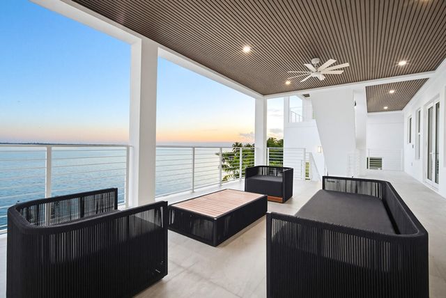 E 1041 Buttonwood Drive, Sugarloaf Key, FL 33042