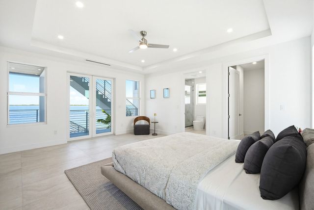 E 1041 Buttonwood Drive, Sugarloaf Key, FL 33042