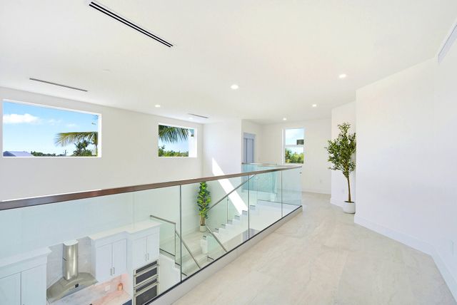 E 1041 Buttonwood Drive, Sugarloaf Key, FL 33042