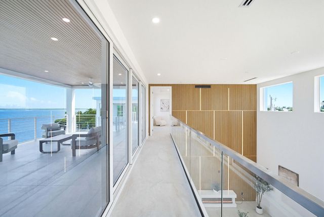 E 1041 Buttonwood Drive, Sugarloaf Key, FL 33042