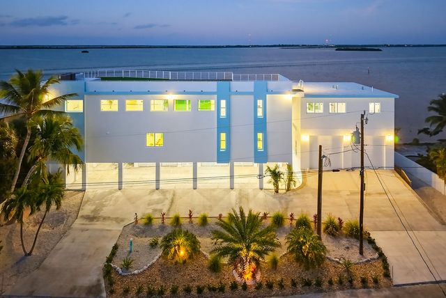 E 1041 Buttonwood Drive, Sugarloaf Key, FL 33042