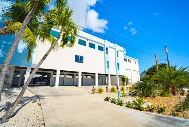 E 1041 Buttonwood Drive, Sugarloaf Key, FL 33042