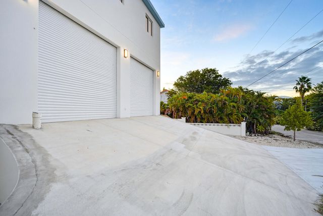 E 1041 Buttonwood Drive, Sugarloaf Key, FL 33042