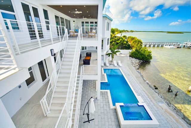 E 1041 Buttonwood Drive, Sugarloaf Key, FL 33042