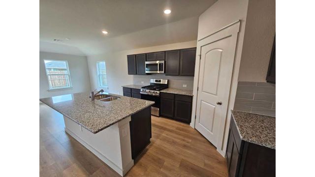 109 John Laurens Drive, Venus, TX 76084